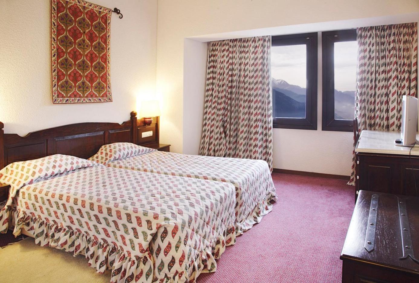 קרפניסיון Hotel Spa Montana מראה חיצוני תמונה
