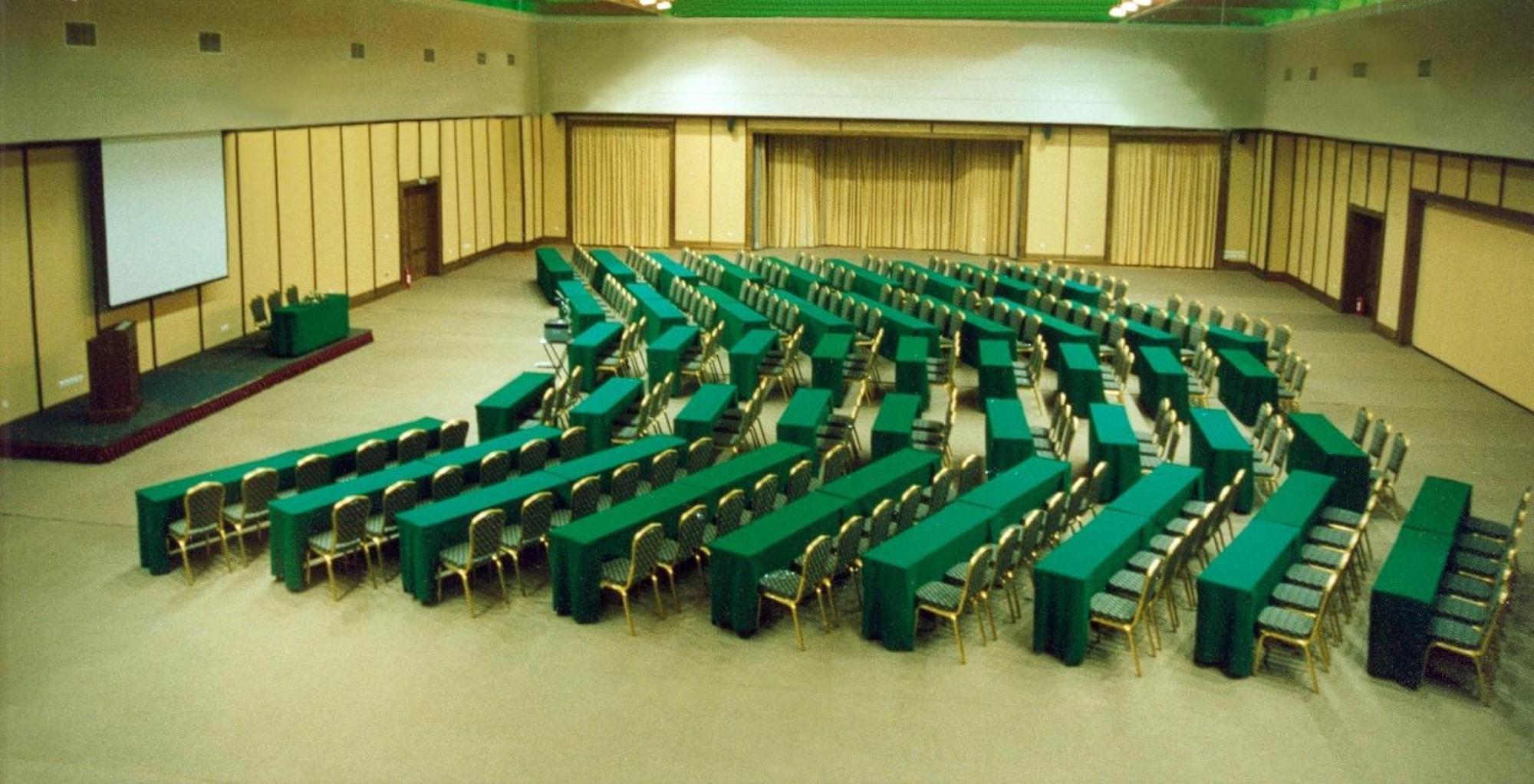 קרפניסיון Hotel Spa Montana מראה חיצוני תמונה